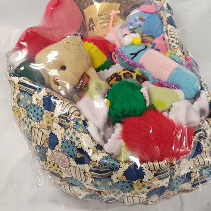 Cuddle Cup dig Box  Lots of toys Great for Hedgehogs & Exotics